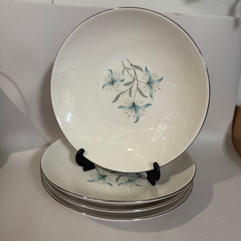 Homer Laughlin Triumph Cynthia Soup Bowls Set of 4 Blue Floral Silver Trim 8"‎